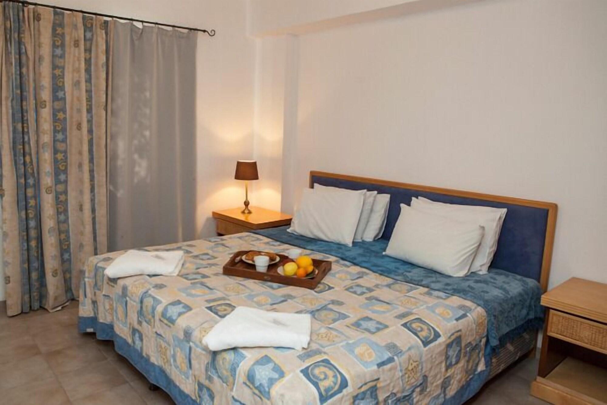 Alecos Hotel Apartments Paphos Exteriör bild