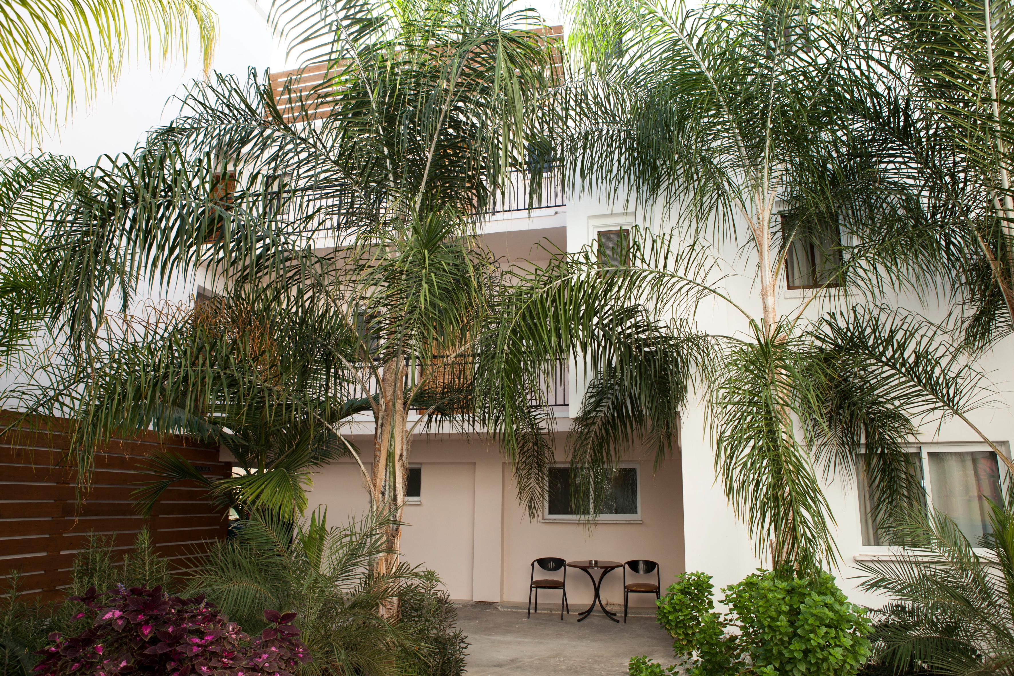 Alecos Hotel Apartments Paphos Exteriör bild